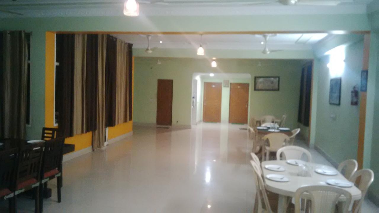 Hotel Durga Niwas Deoli Buitenkant foto